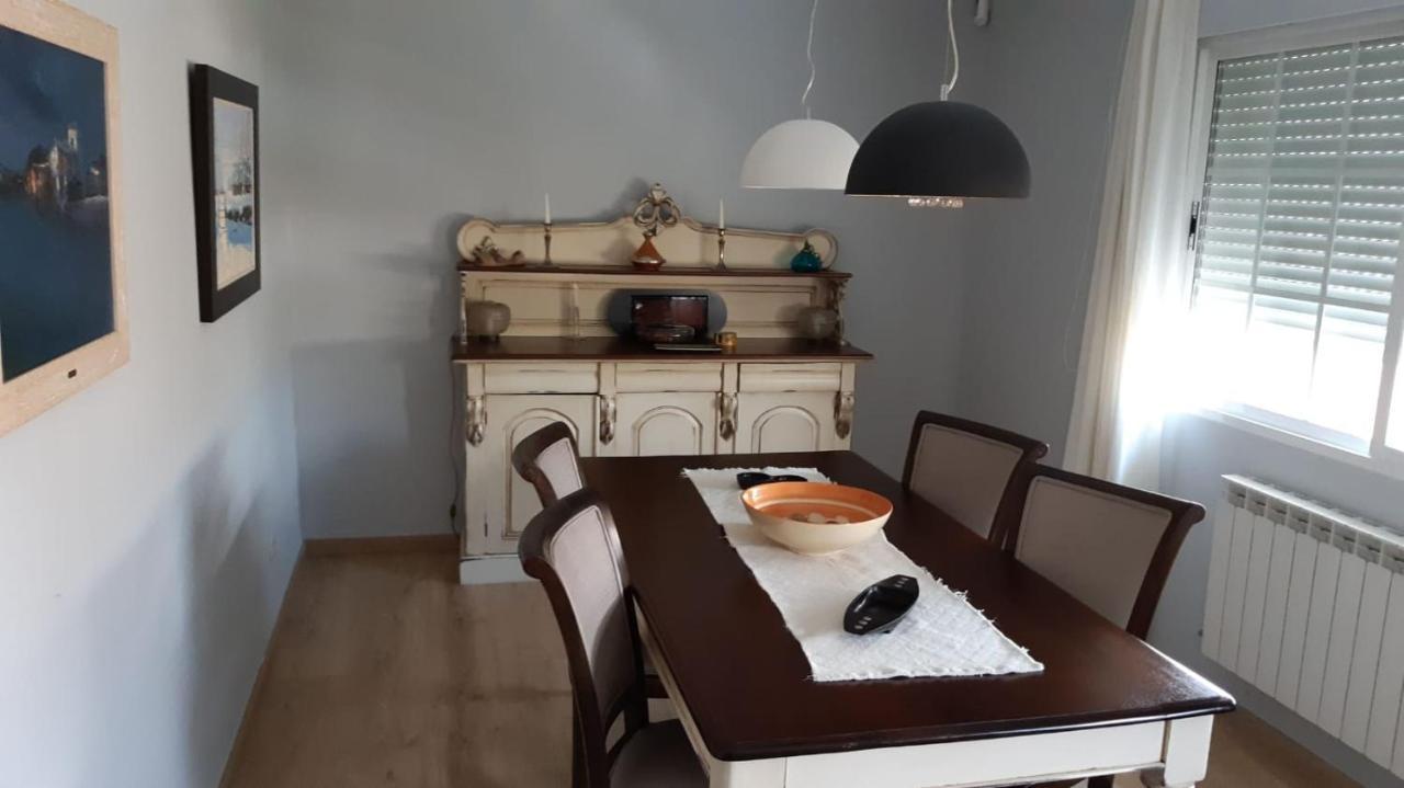 فيلا Casa Bellavista Becerril بيسيريل دي لا سييرا المظهر الخارجي الصورة